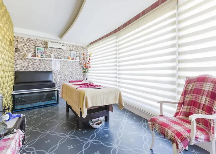 Huisdiervriedelijke Luxury Flat With Shared Pool Near Beach In Alanya