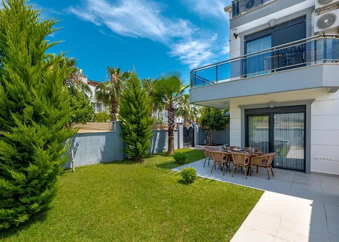 Secluded Villa With Private Pool In Antalia