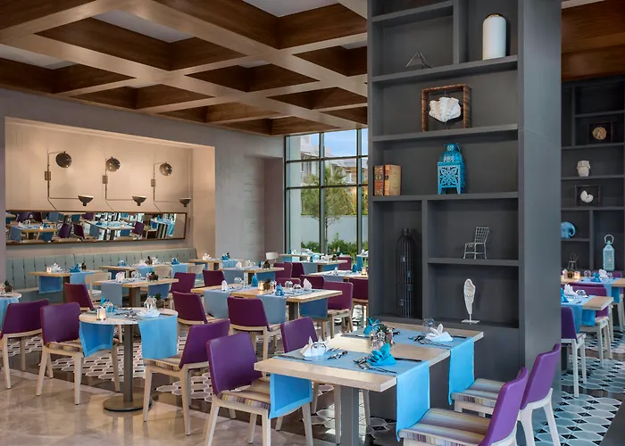 Acanthus Cennet Barut Collection Side