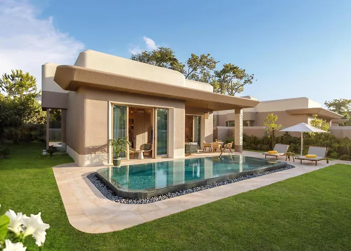 Bijal Bed and Breakfast Side