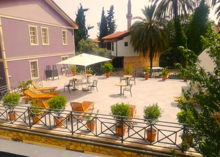 Colorful Studio Flat Near Hadrian'S Gate Antalya acceptant les animaux