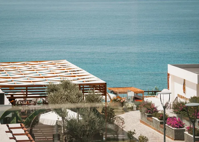 Feniks Priority Hotel Okurcalar