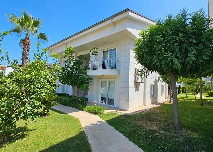 Atalos Residence Apart In The Center With Pool And Wi-Fi Kemer
