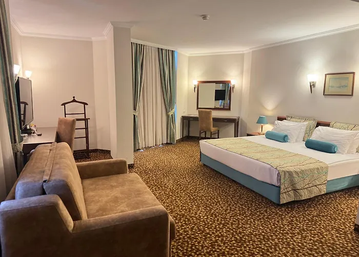 Antalya hotels near Etiler Camii