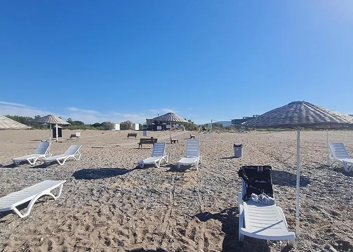 Huisdiervriedelijke Triblex Villa I Private Beach I Walking Distance To The Sea 300 Meters Side