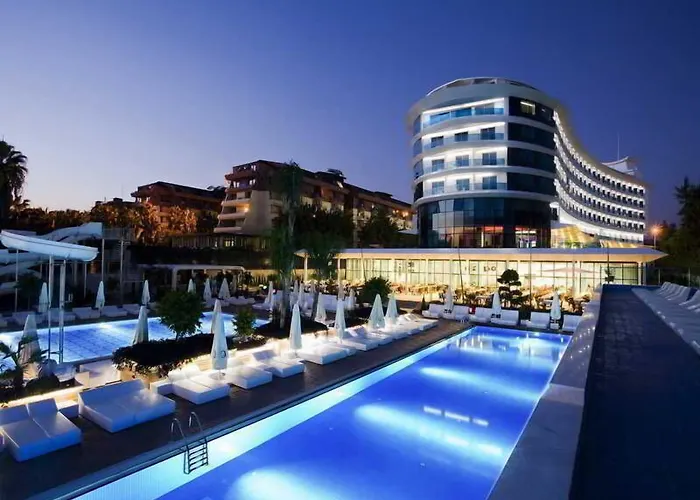 Q Premium Resort Hotel Okurcalar