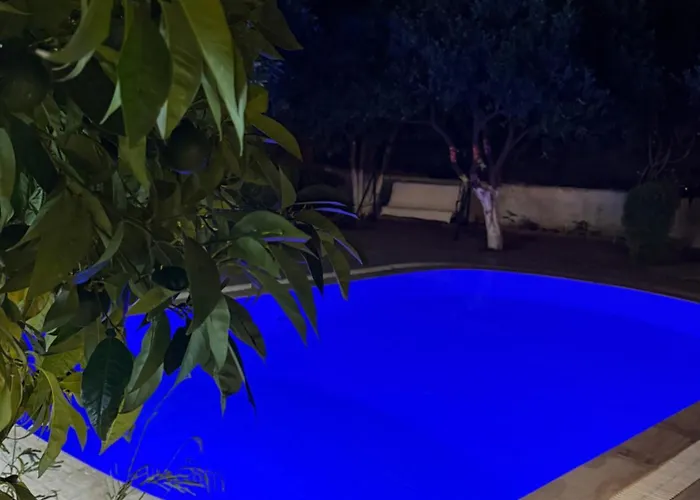 -Villa Vildan- 12 Kisilik Oezel Havuzlu 6 Odali Villa Kemer