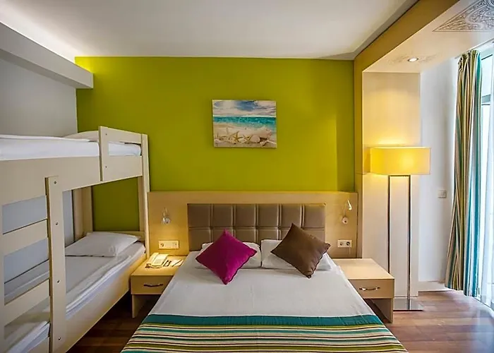 Mira Meridia Beach Resort Hotel Odaonu