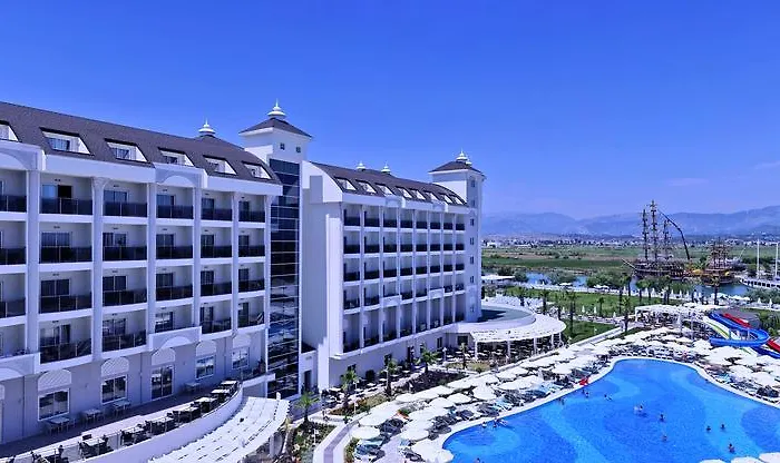 Lake & River Side Hotel & Spa