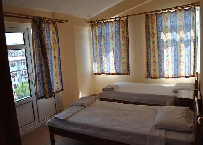 Milkway Apartment Sidé