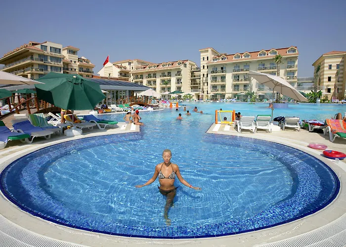 Grand Pearl Beach Resort & Spa Sidé