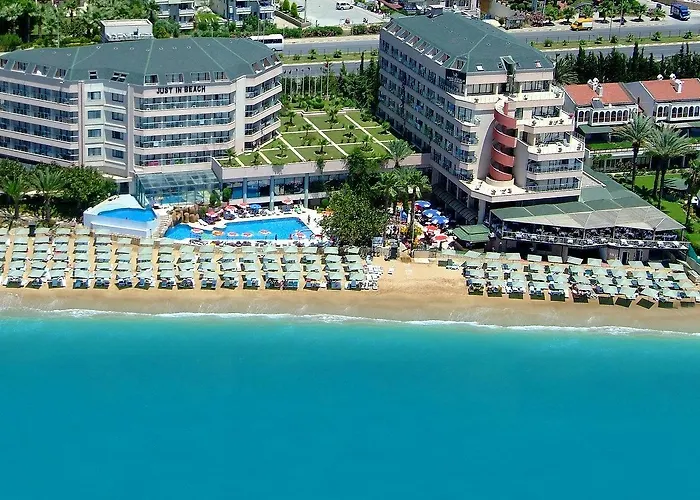 Aska Just In Beach Avsallar Mit Golfplatz